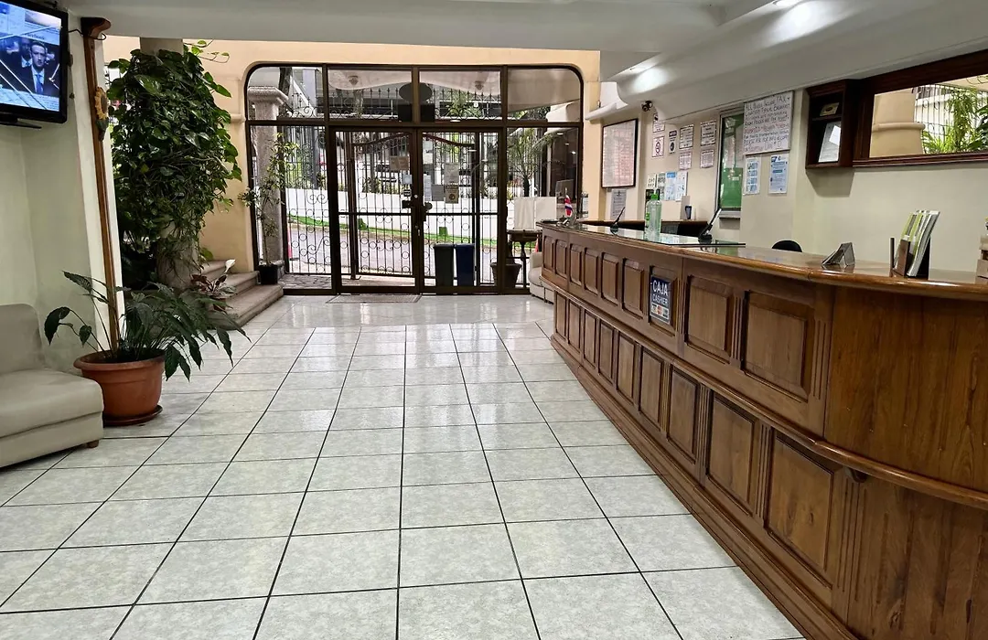 Hotel Cacts-1
